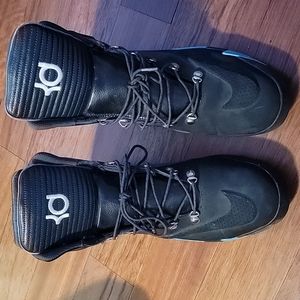 Nike Mens KD VI NSW Lifestyle 621945-001 Black Running Shoes Sneakers Size 13